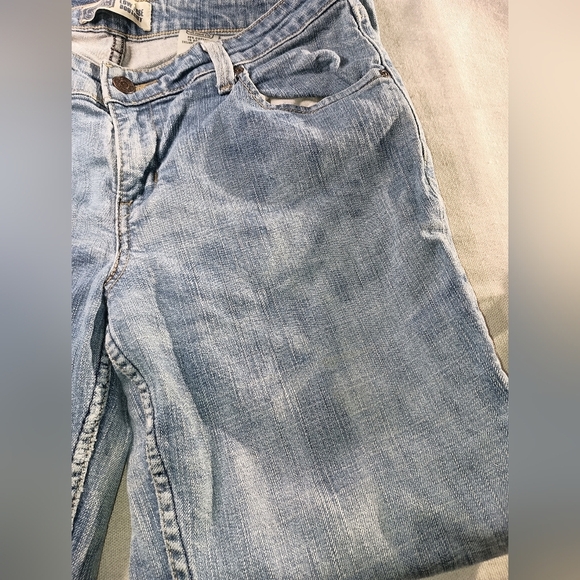 2/$30 LEVI STRAUSS Light Blue acid wash Vintage Lowrise Boot cut Jeans (#1,032) - Picture 4 of 8